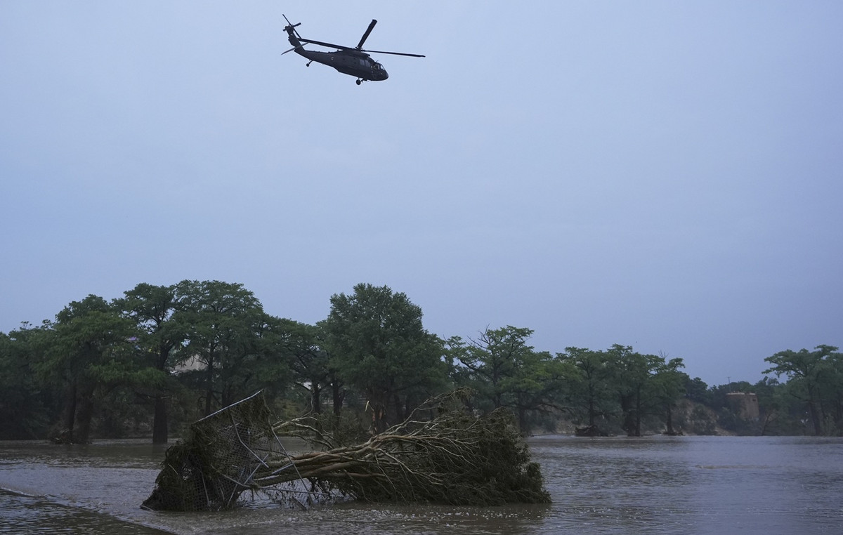 Deadly floods in Texas: 24 dead – missing over 20 girls from camp