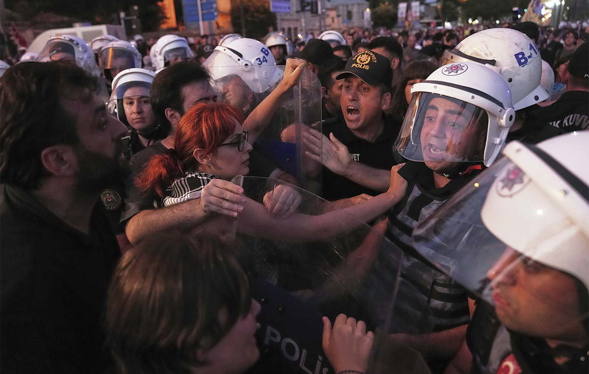 Arrests of 42 people in Istanbul, in the demonstration for Imamoglou – accused of insulting Erdogan