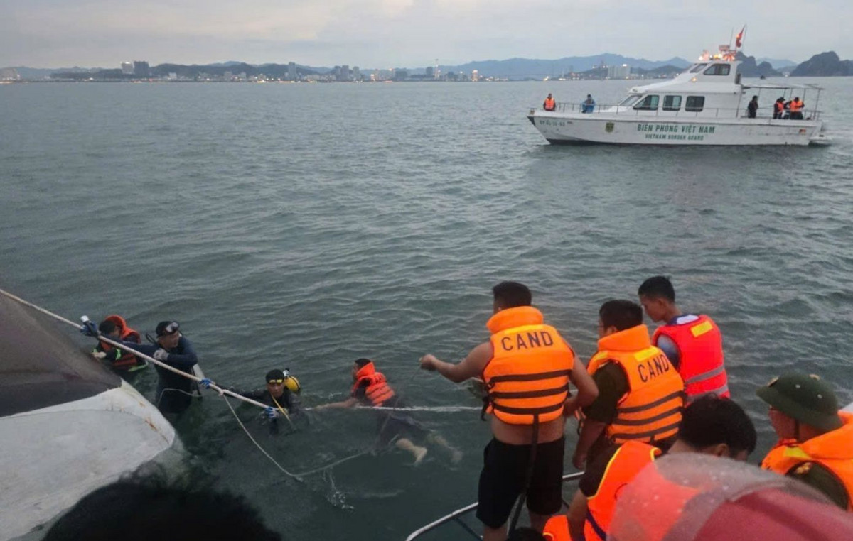 At least 34 dead and 8 missing from the sinking of a tourist vessel amidst a storm in Vietnam