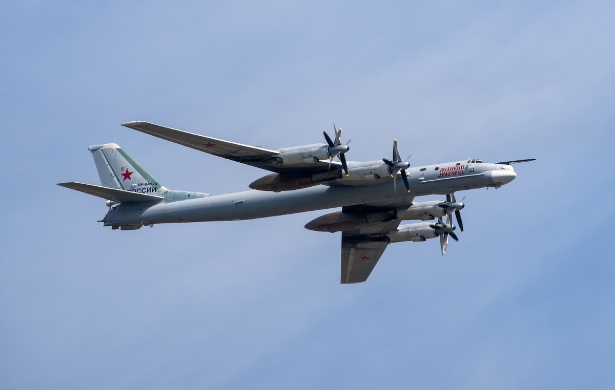 Putin responds to Trump’s submarines by moving nuclear bombers near Europe near Europe