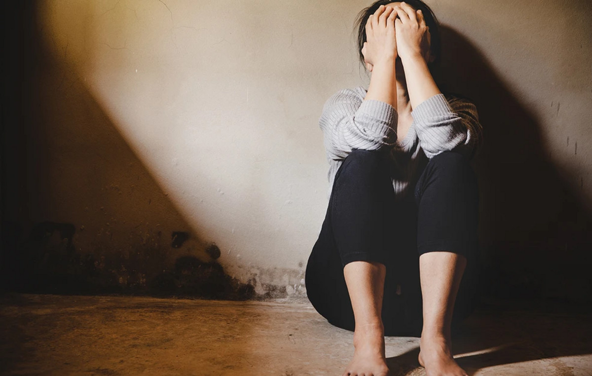 Businessman sexually abused a 15 -year -old on a flight from Mubai to Zurich – she touched her when she fell asleep