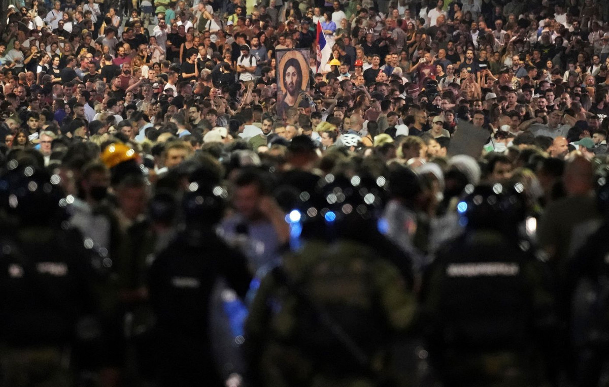 New wave of violence in Serbia’s demonstrations – episodes and conflicts in Valiev, Belgrade and Novi Sad