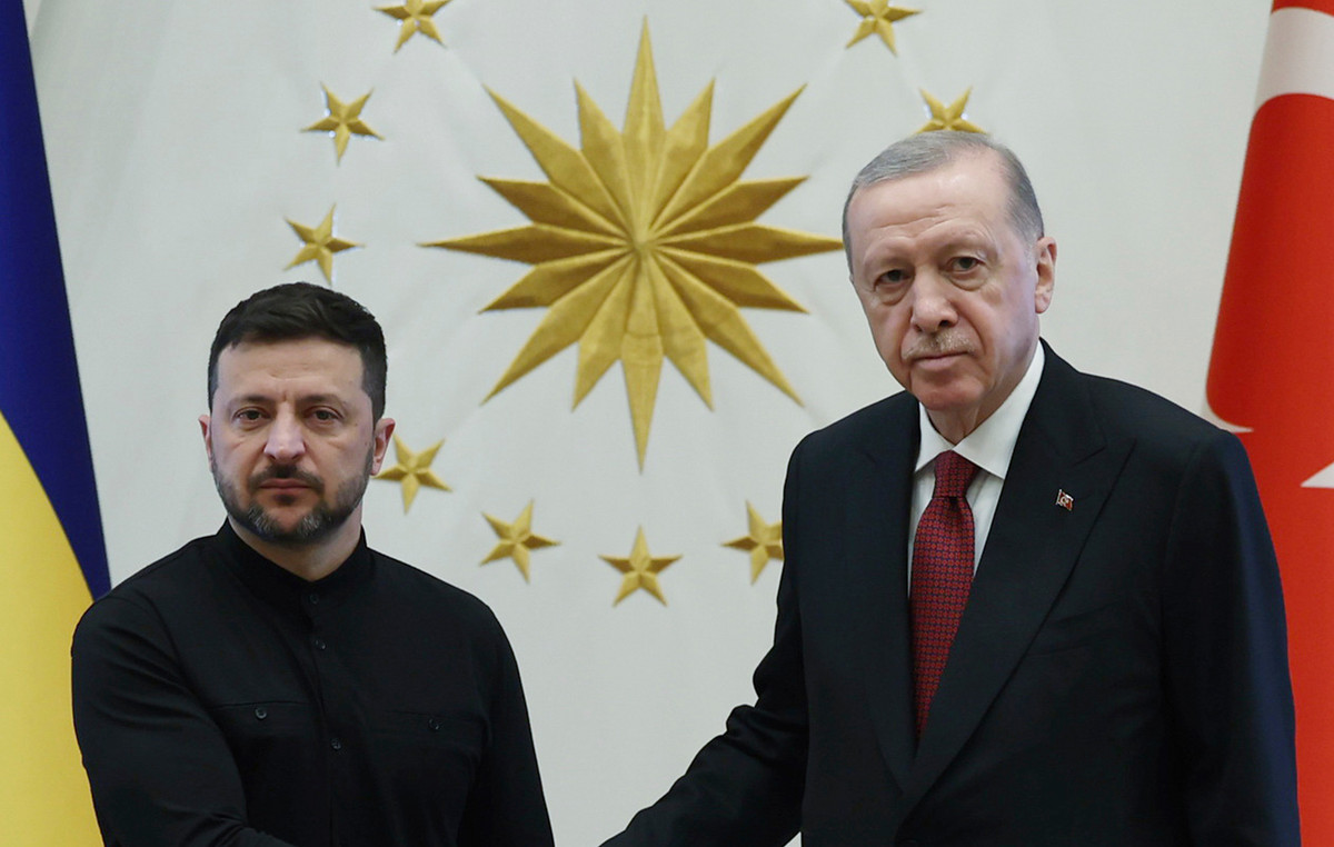 Erdogan in Zelenski: Turkey ready to host Ukraine leaders meeting
