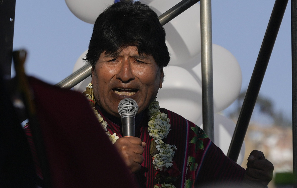 Morales supporters in Bolivia ask citizens to vote invalid as a form of protest