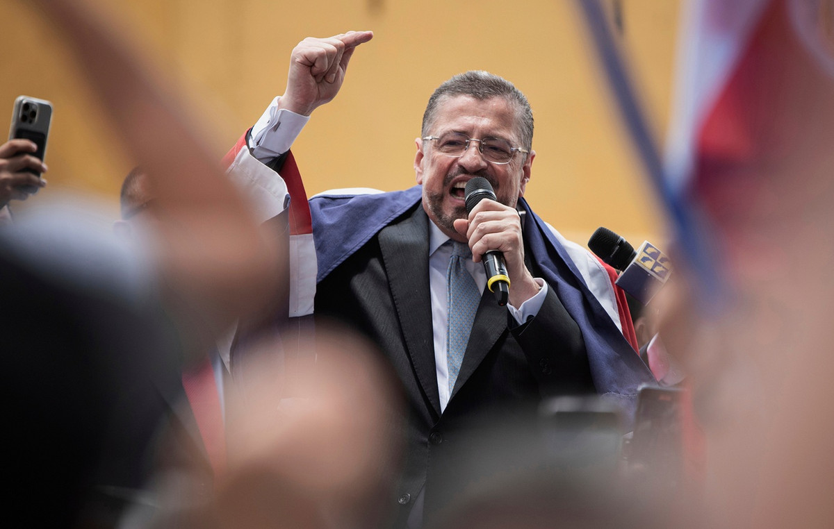 Chavez denounces an attempt at a “judicial coup” as he is in danger of losing his immunity Chavez denounces an attempt at a “judicial coup” as he is in danger of losing his immunity