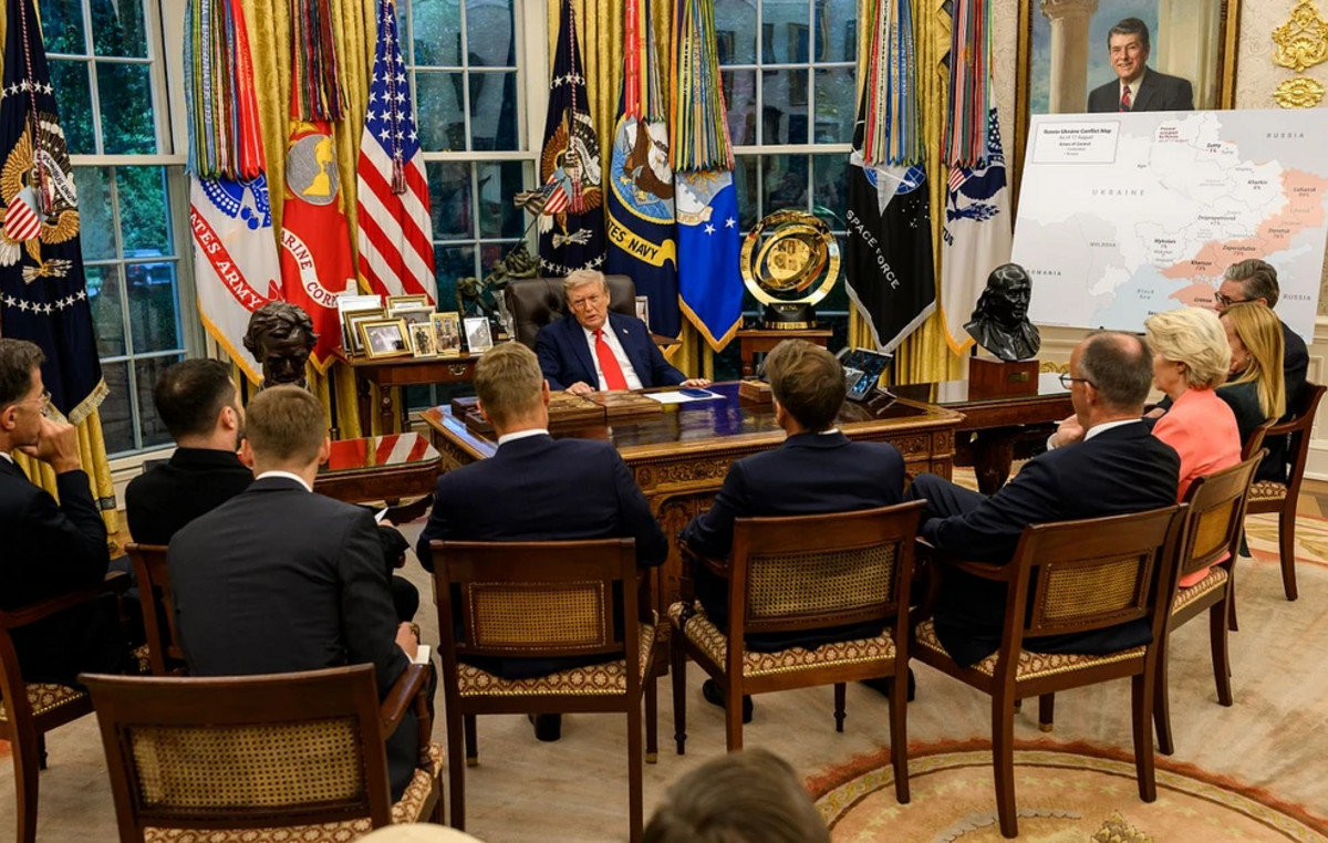 Trump promises a Putin -Zelenski meeting in August, but Moscow keeps distances