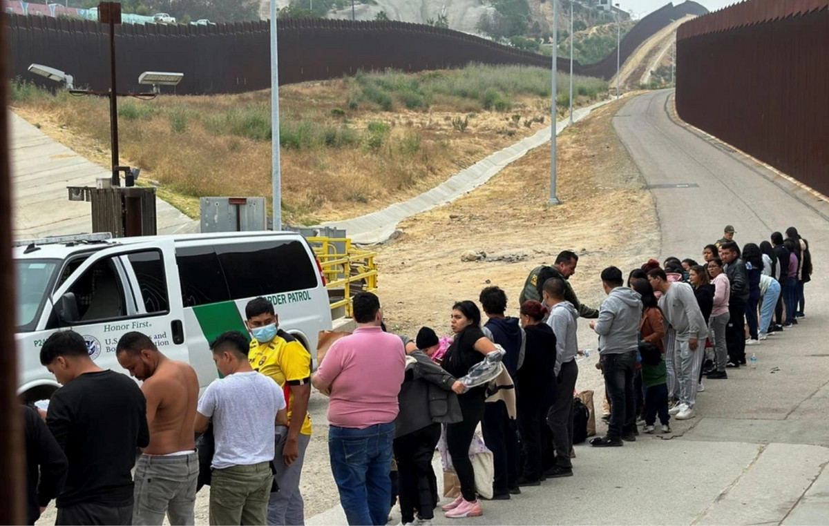 Federal judge “puts a brake” on the deportations of unaccompanied children by the Trump government