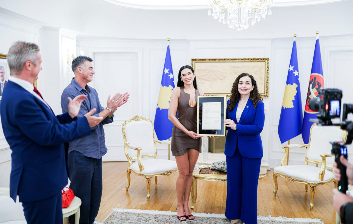 Dua Lipa received the Kosovo citizenship – “It’s our voice and pride,” the president said
