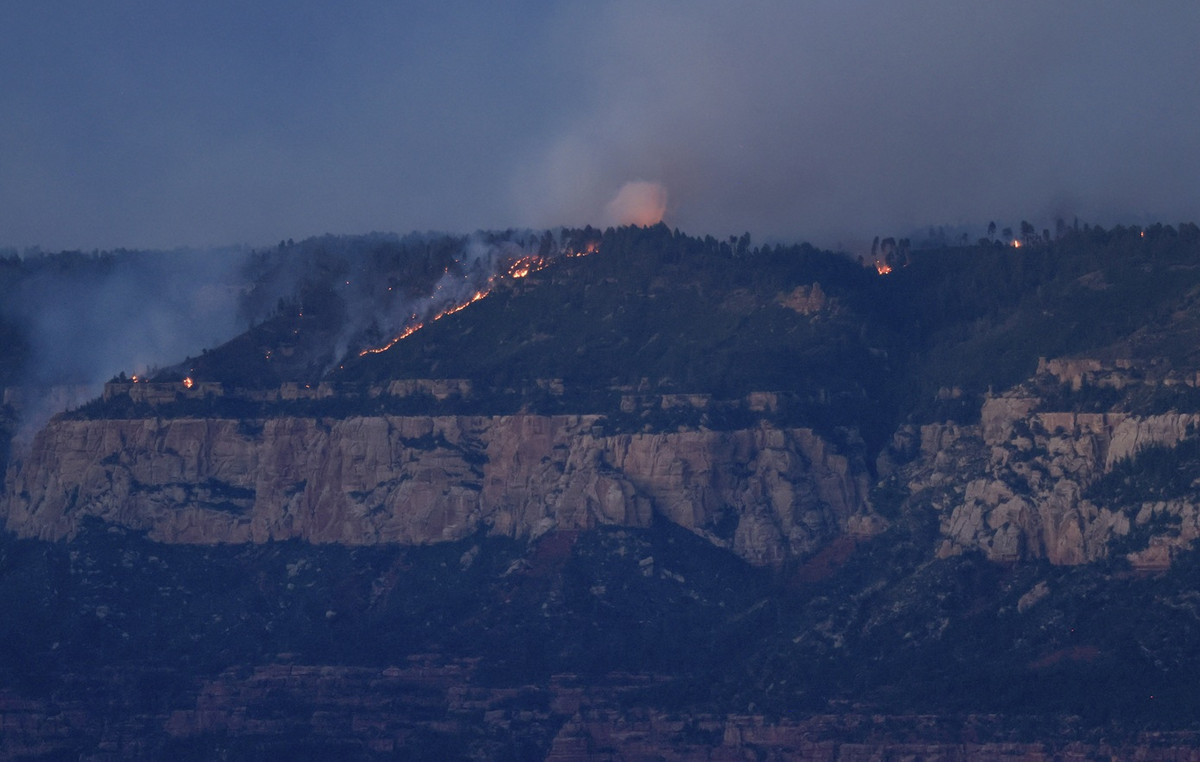 Uncontrolled fire burns Grand Canyon for one month – nearly 500,000 acres burned