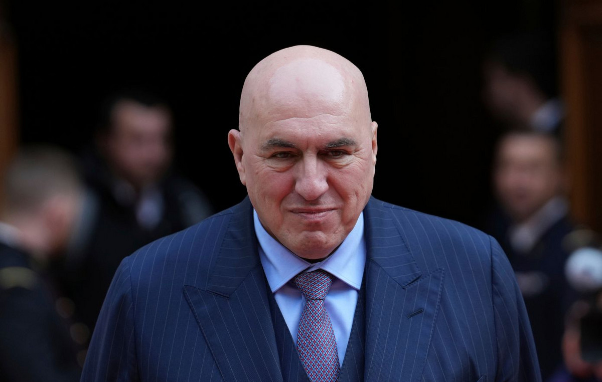“The Israeli government has lost its humanity and logic,” the Italian defense minister said