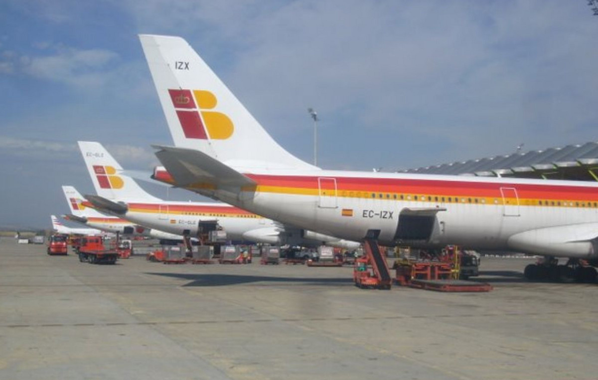 Complaint of “Act of Severe Anti -Semitism” on Iberia Flight: They wrote “Free Palestine” in Jewish Passenger food