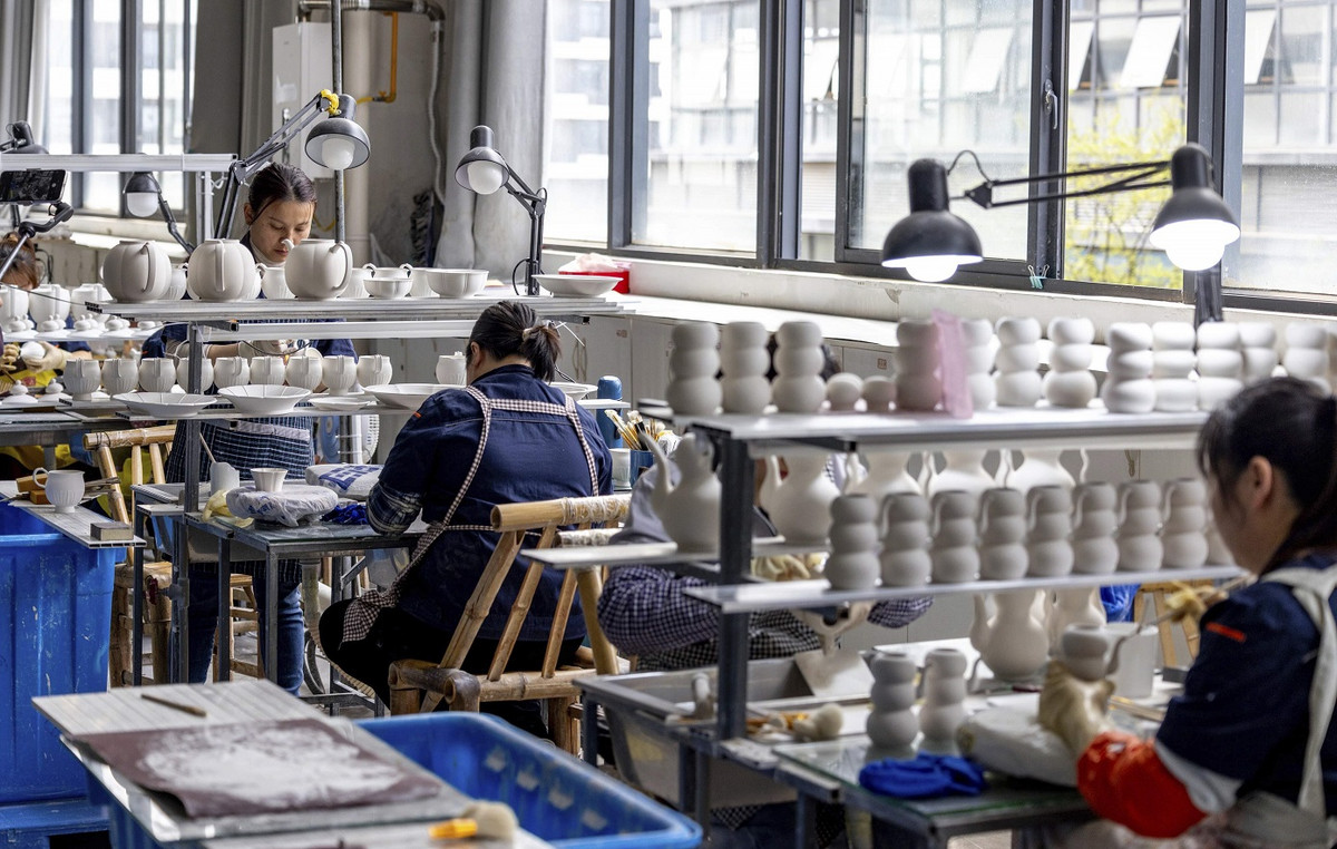 Jingdezhen: Porcelain capital, helicopters and Low – Altitude Economy