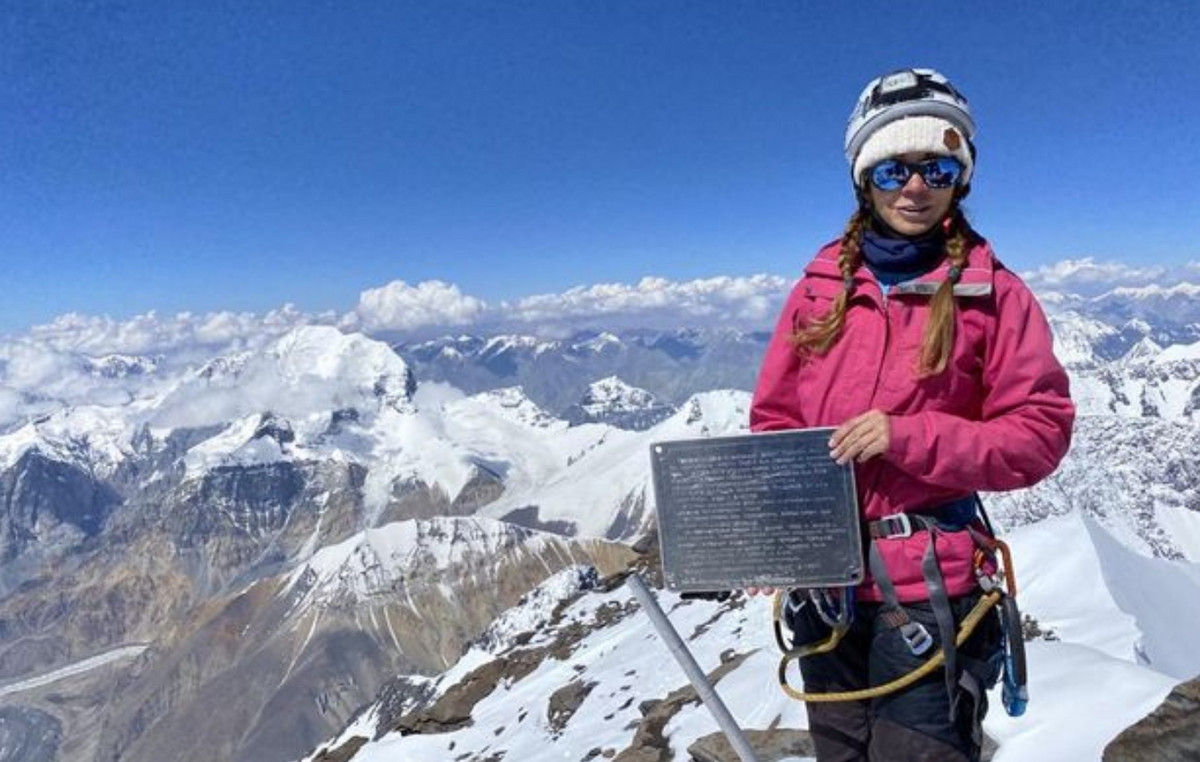 Trapped with a broken foot 47 in mountain in Kyrgyzstan – desperate appeal from her son: “It’s alive”