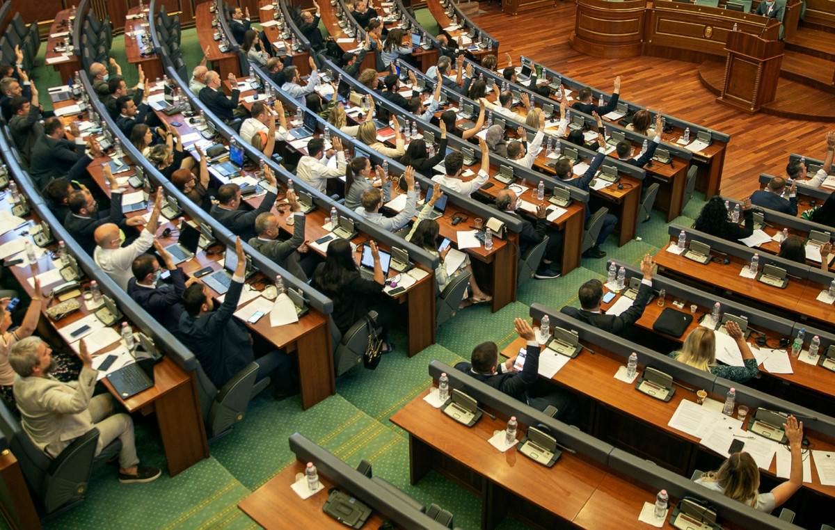 Finally in the political crisis in Kosovo after six months – Dimal Basha was elected new President of Parliament