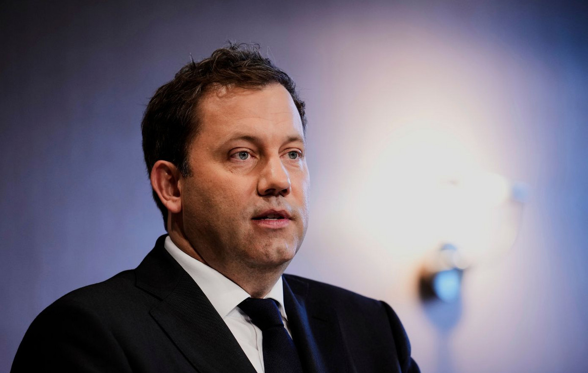 Open the possibility of participating German troops as a security guarantee for Ukraine