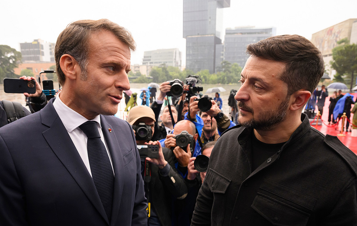 Zelenski-Makron Telephone: Ukraine is ready for truce-critical days