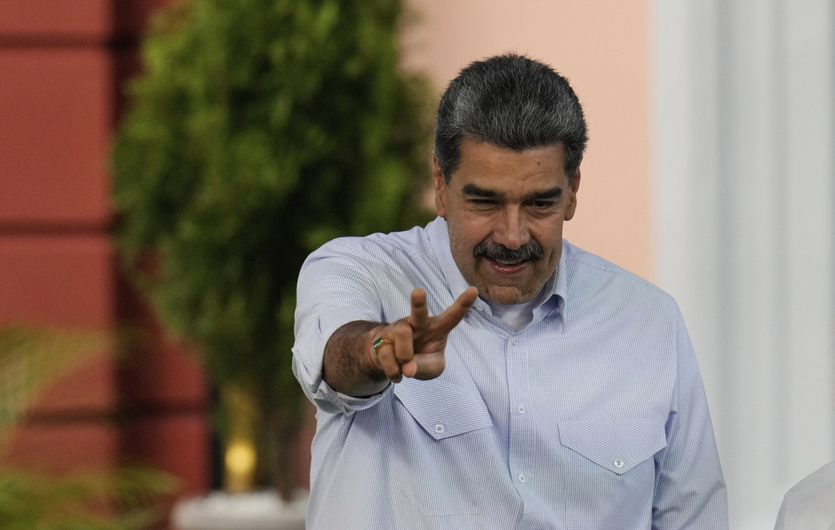 Maduro denounces the US for “illegal and criminal” military movement against Venezuela Maduro denounces the US for “illegal and criminal” military movement against Venezuela