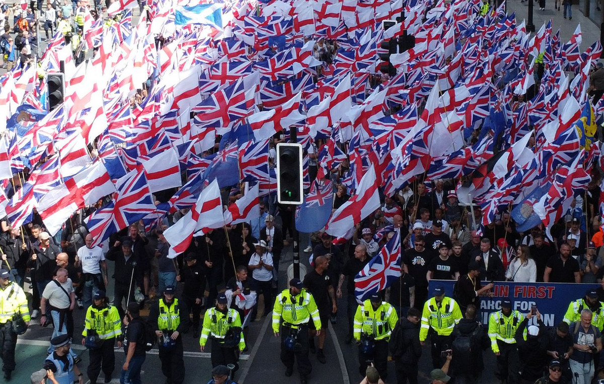 Britain: Conflicts during demonstrations against immigrants in Manchester and London