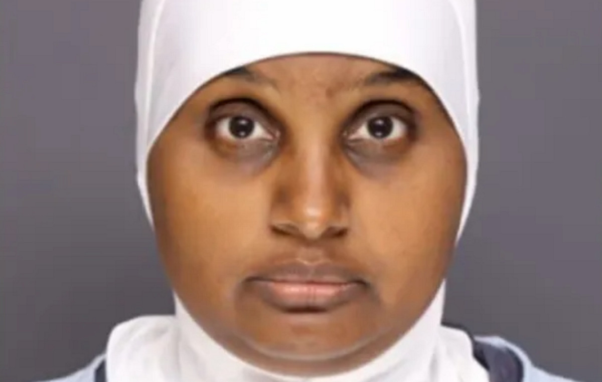 Mother let her son sweat to death, to heal him by the wood that gave him