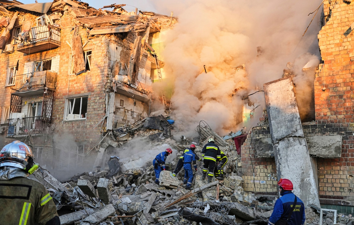 Russian pounding in Kyiv: 18 dead by mass attack with drones and rockets