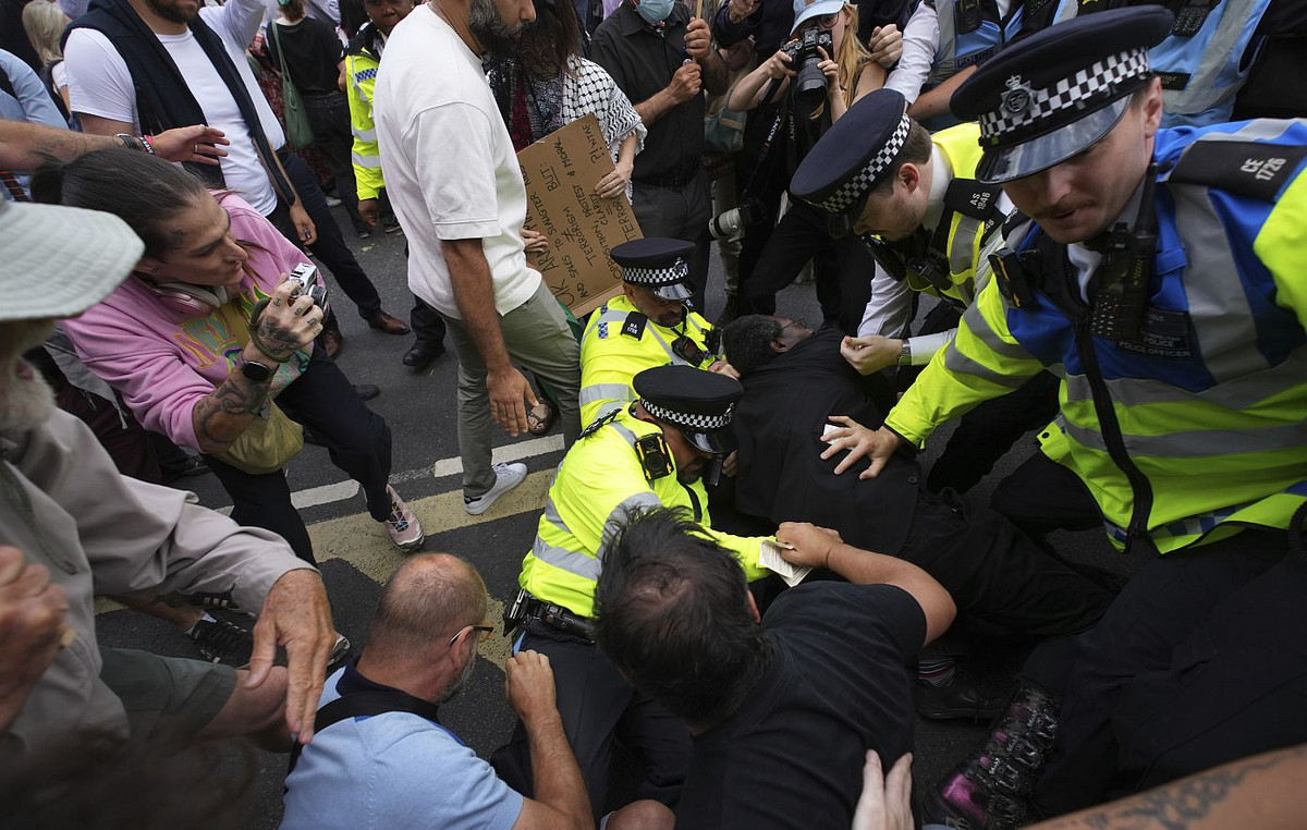Britain: More than 50 arrests of demonstrators against Palestine Action Network
