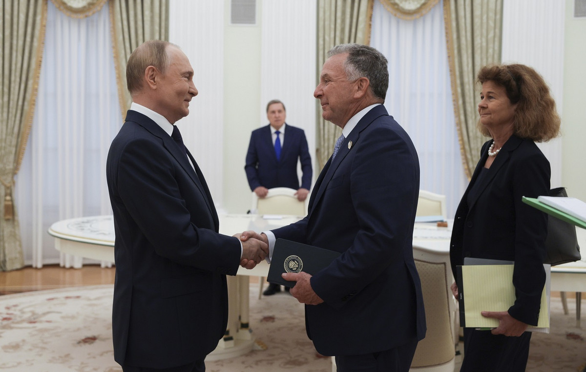 The meeting between Putin and Whitkov in Moscow was completed
