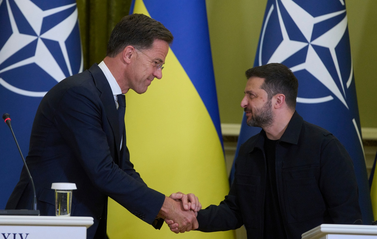 Mark Rutte calls for strong security guarantees for Ukraine