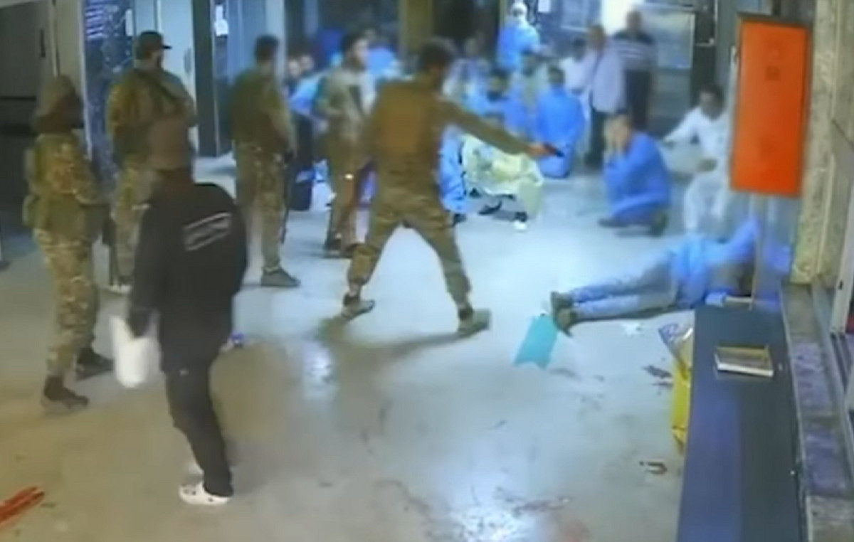Shocking video records a rescuers in a Syrian hospital by government forces
