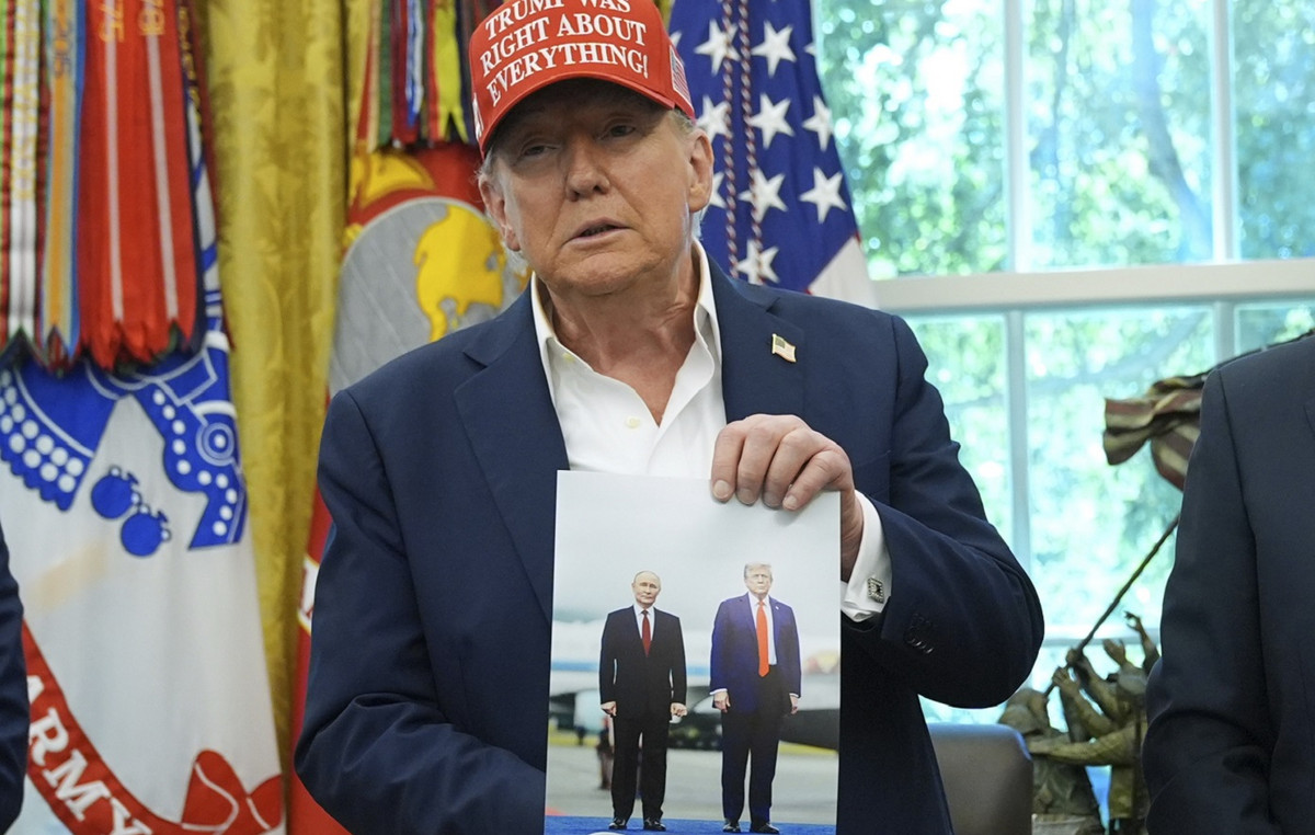 He loses his temper with Putin Trump: Two weeks for peace, otherwise sanctions, duties or … nothing He loses his temper with Putin Trump: Two weeks for peace, otherwise sanctions, duties or … nothing