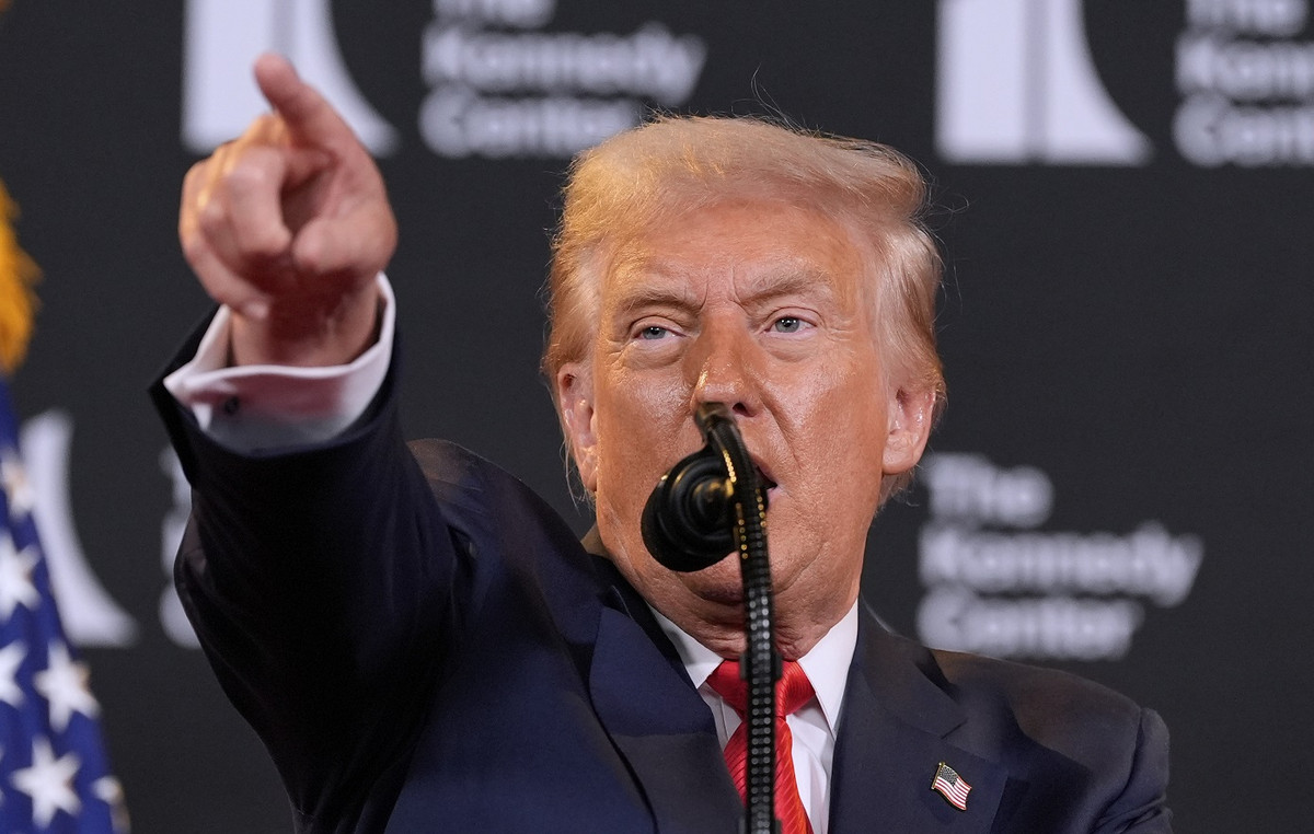 Trump warns Putin with “very serious consequences” if he does not agree on a truce with Ukraine