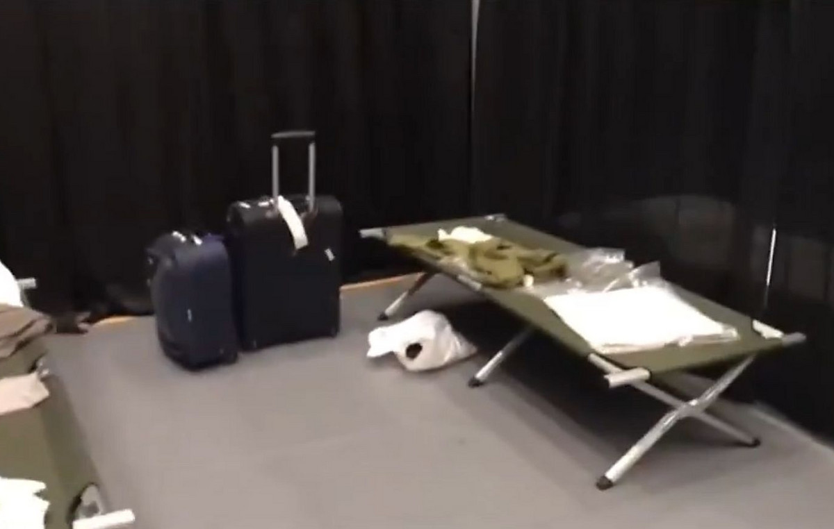 “We live in Spartan conditions”: Russian journalists complain about their dealing in Alaska