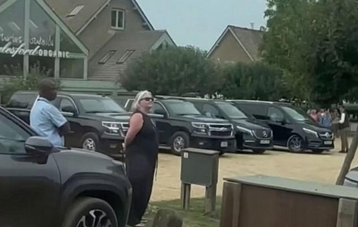 Salos in a village in England: Residents complain that Jay Di Vance’s escort occupied all the disabled positions in a store