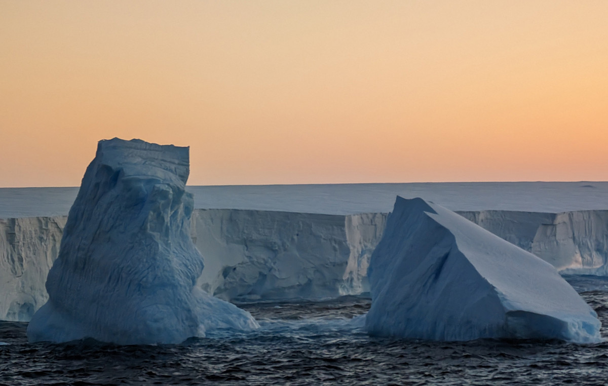 The A23A iceberg melts rapidly – was once the largest in the world