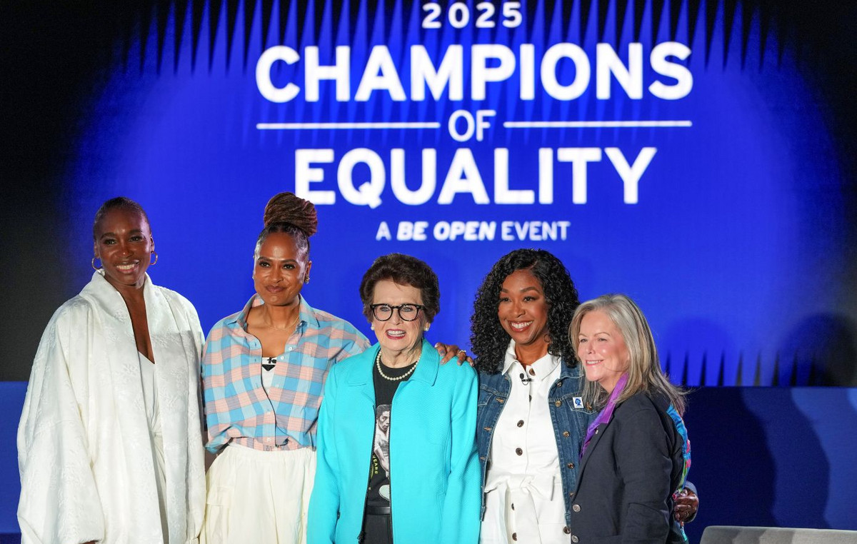 Iva Douverne and Alater Stissy were honored for their contribution to promoting equality