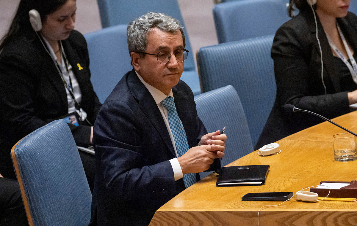 Turkey proposed ambassador Ahmet Yildiz for the position of UN High Commissioner for Refugees
