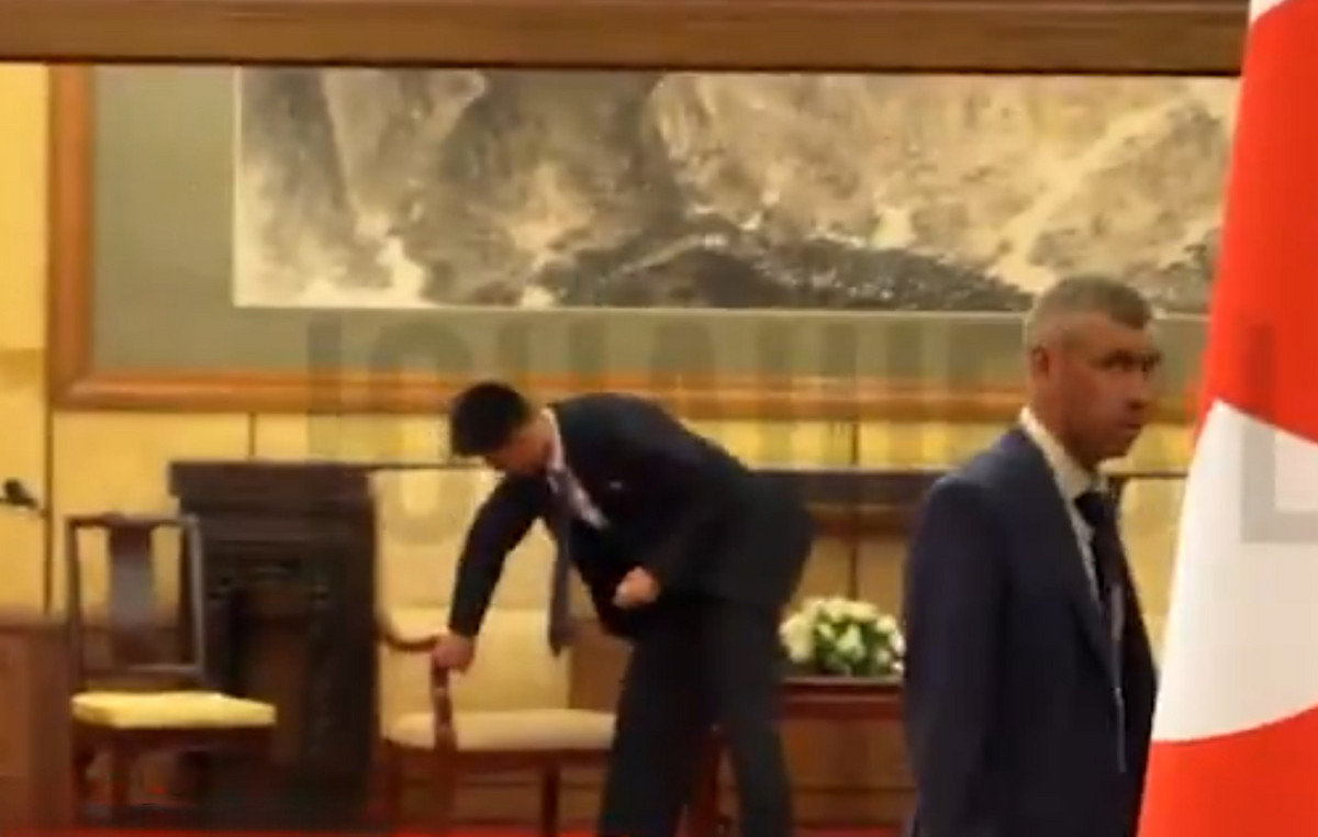 They destroyed Kim Jong Un DNA after meeting Putin – because they didn’t leave a single sweat drip