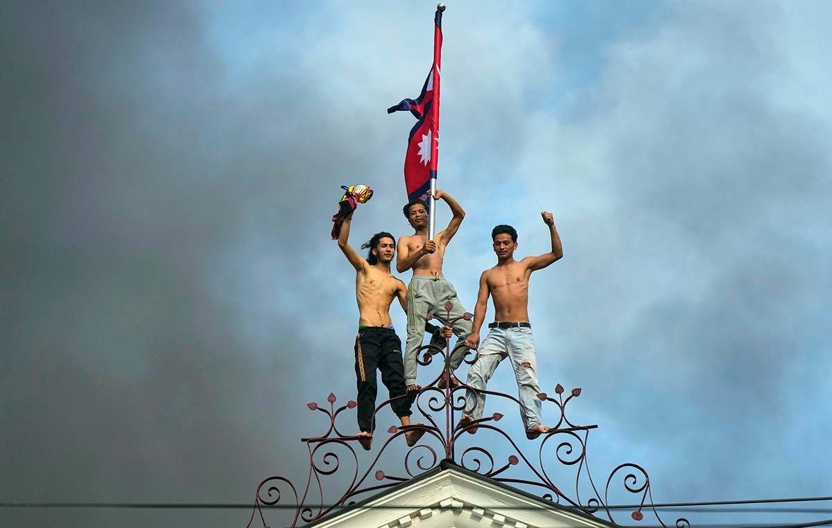 Why the young people rebelled in Nepal – they set fire to parliament, they burned the houses of ministers