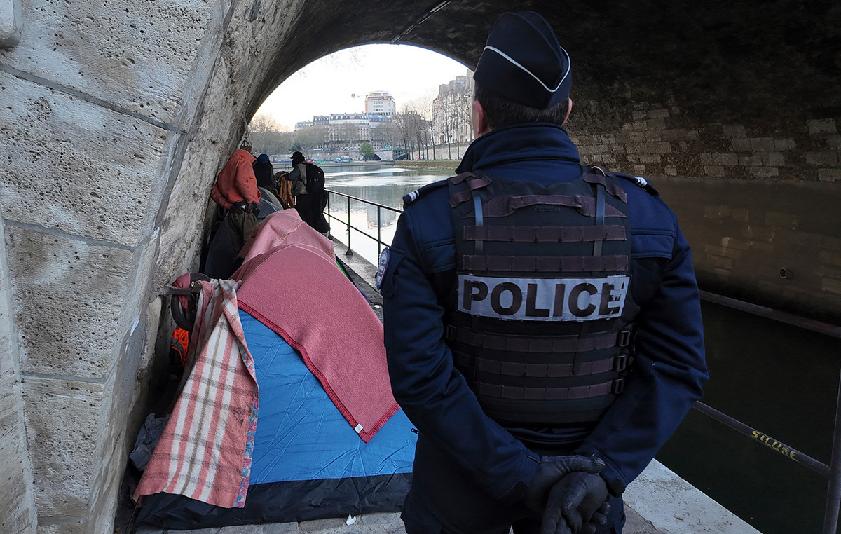 Pig heads were found in front of mosques in Paris – the perpetrators are looking for authorities