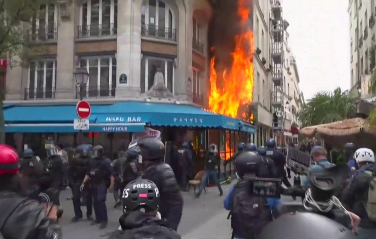Chaos in France, in the demonstrations “block everything” – 300 people arrested in the flames of restaurant in Paris