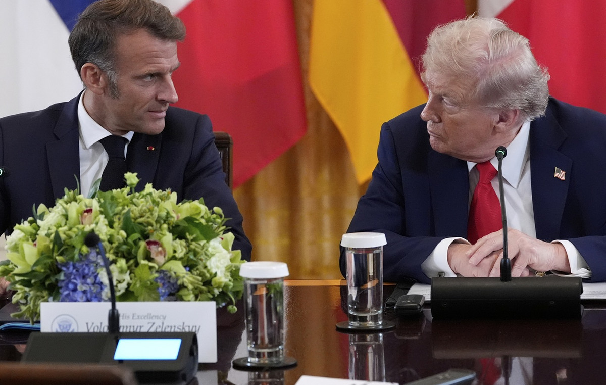 Macron and Trump chatted by phone about the Middle East and developments with Russia