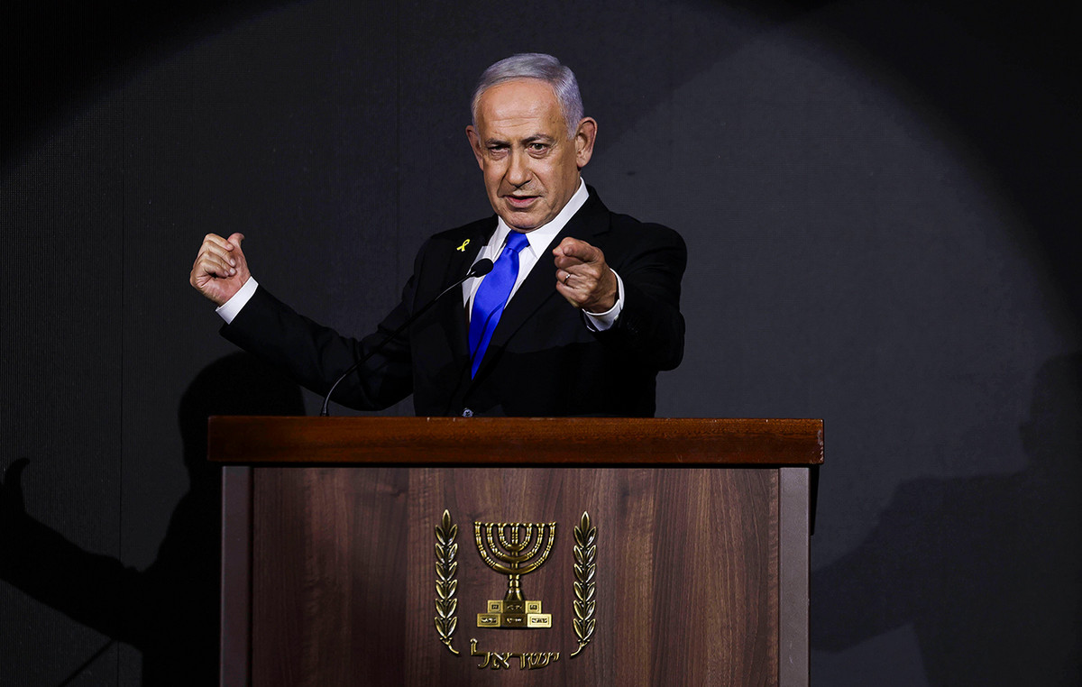 Haaretz call: “Help, save Israel from Netanyahu – don’t bombard it like Serbia but”