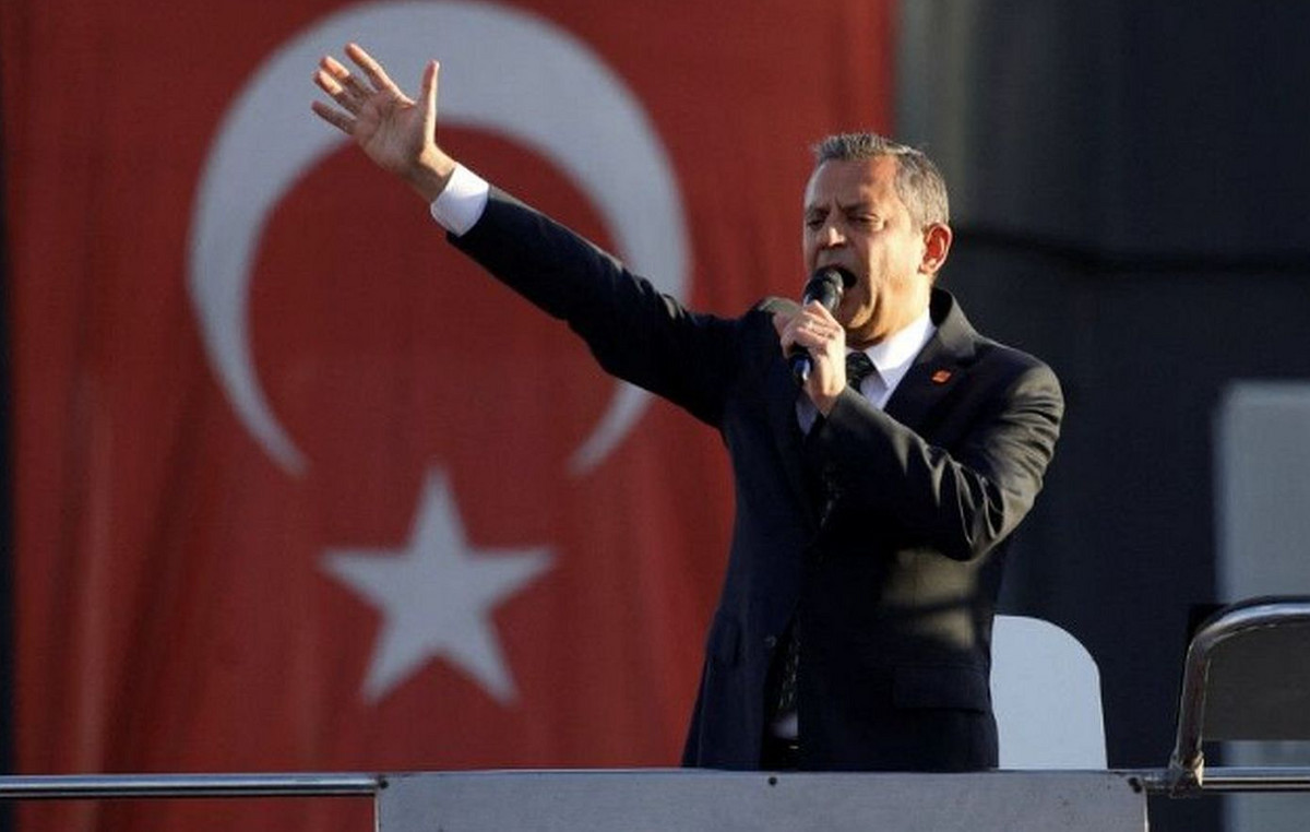 Opposition leader in Turkey Ozgur Ozel talks about “siege” of CHP by authorities