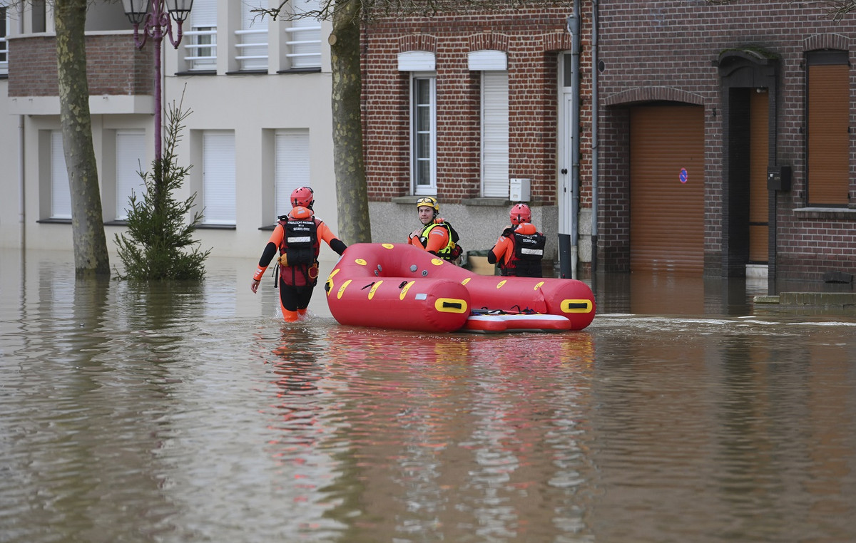 Unprecedented floods from heavy rainfall in the northeast of Sweden
