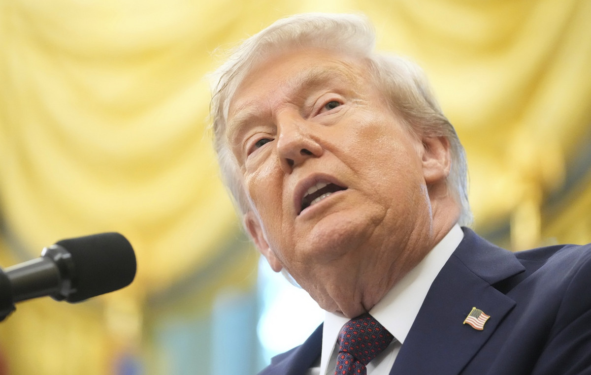 Donald Trump characterizes “false news” rumors of his health