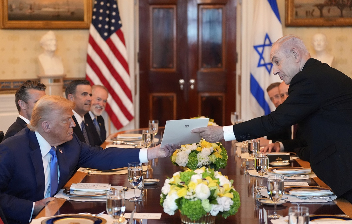 New York Times: Once again Israel left Trump in the dark – Where was he informed about the hit in Qatar