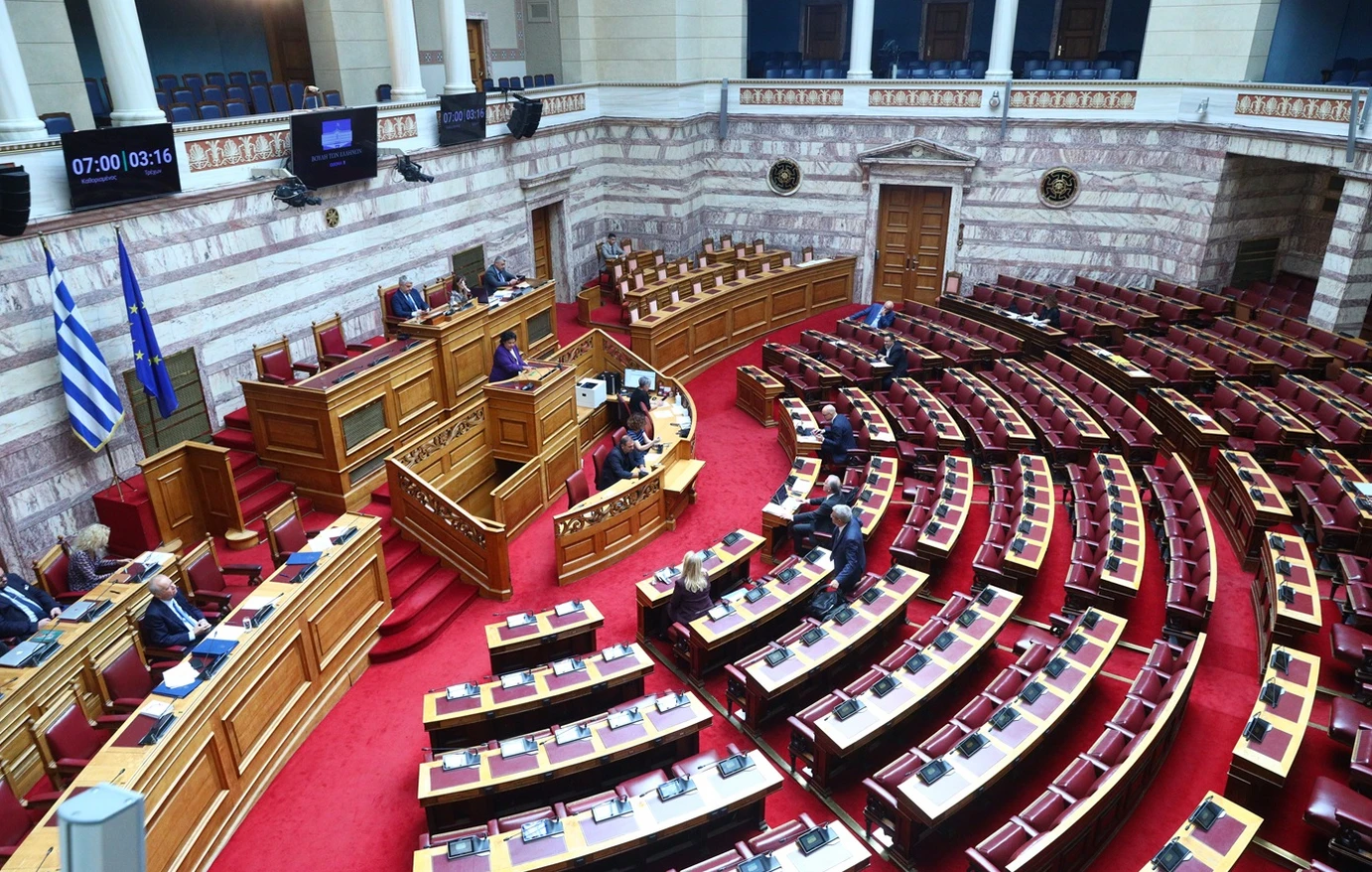 Το νέο εργασιακό νομοσχέδιο κατατέθηκε στη Βουλή