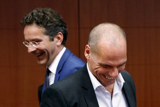 Spiegel: Τα χρήματα της Ελλάδας τελειώνουν σύντομα