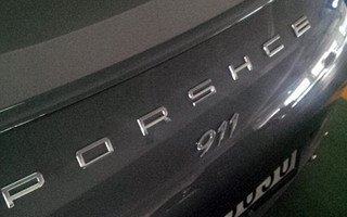 Οι ξύλινες Porsche των 35 δολαρίων ανακαλούνται λόγω&#8230; επικίνδυνης ρόδας