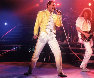 Γίνε Freddie Mercury για μία μέρα