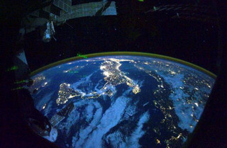 Νυχτερινή φωτογράφηση της Γης από το διάστημα